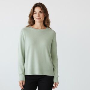 J Crew Super soft ladies sweater. Small lime green excellent condition.